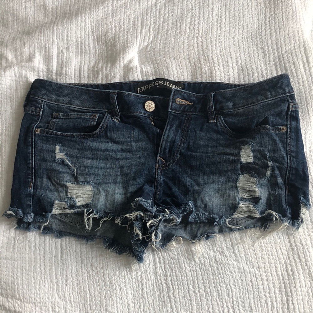 Express Jeans short distressed shorts size 10